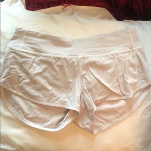 Lululemon speed up short. Size 8. Inseam 2.5.